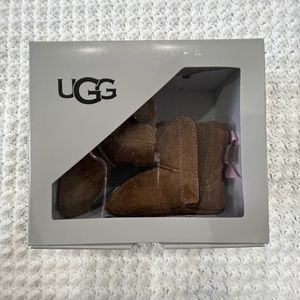 EUC Infant Uggs Size S (2/3)